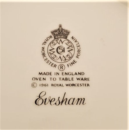 Royal Worcester Evesham Gold 6" Handled Round Covered Casserole