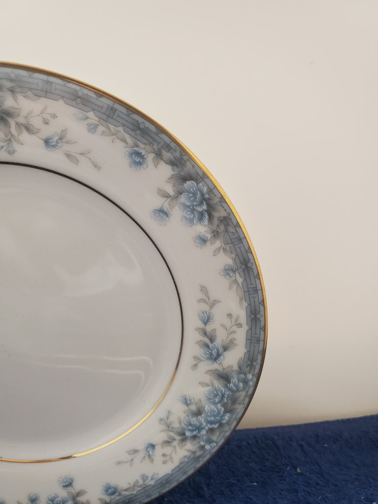 Noritake Avalon 9 Piece Set LK
