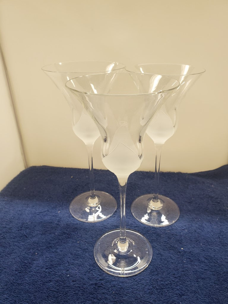 Set of 3 Mikasa Fiore WIne Glasss LK