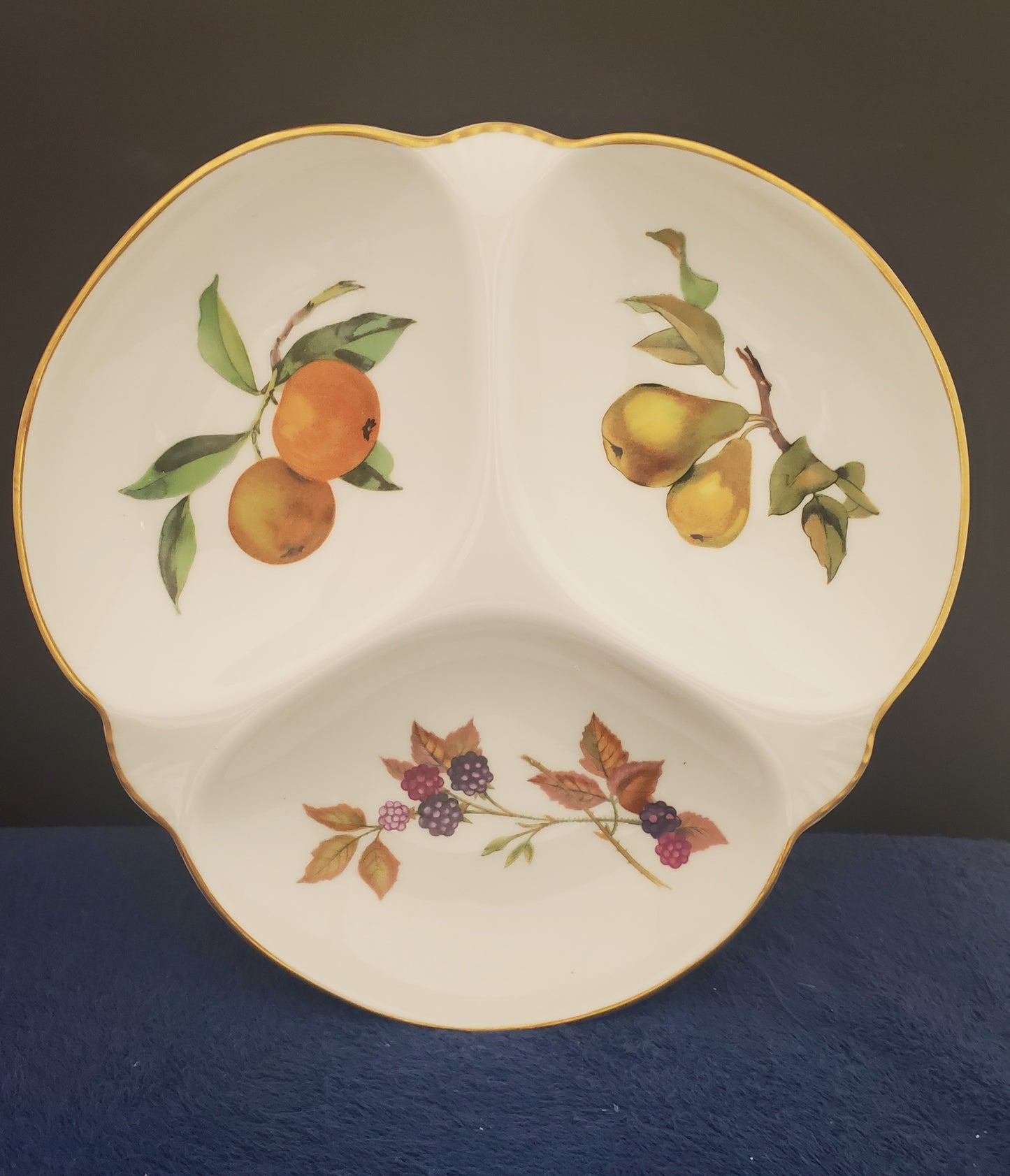 Royal Worcester Evesham Gold 3 Part Relish