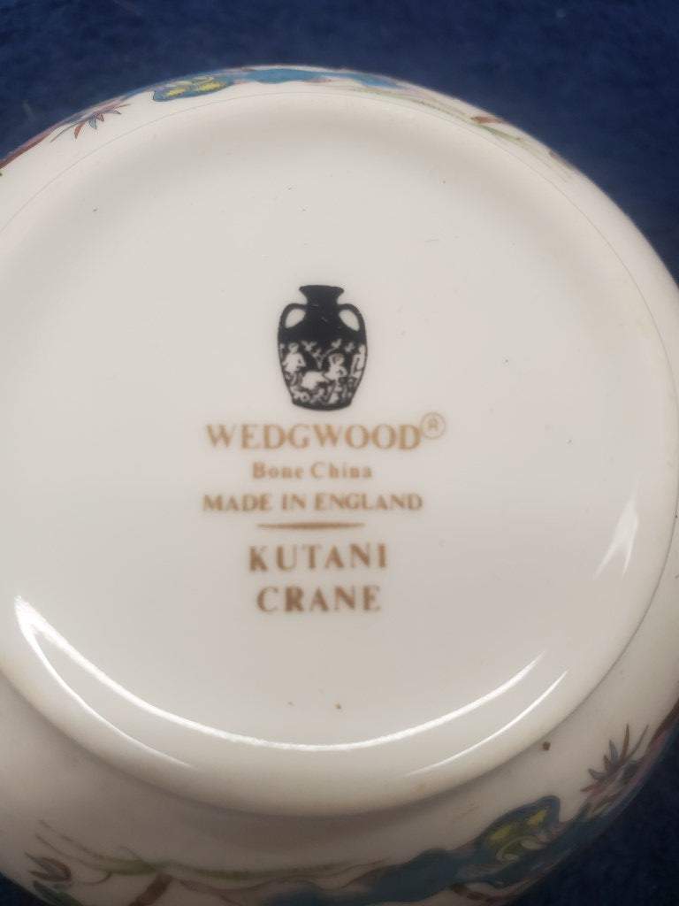Wedgwood Kutani Crane Sugar Bowl with Lid LK