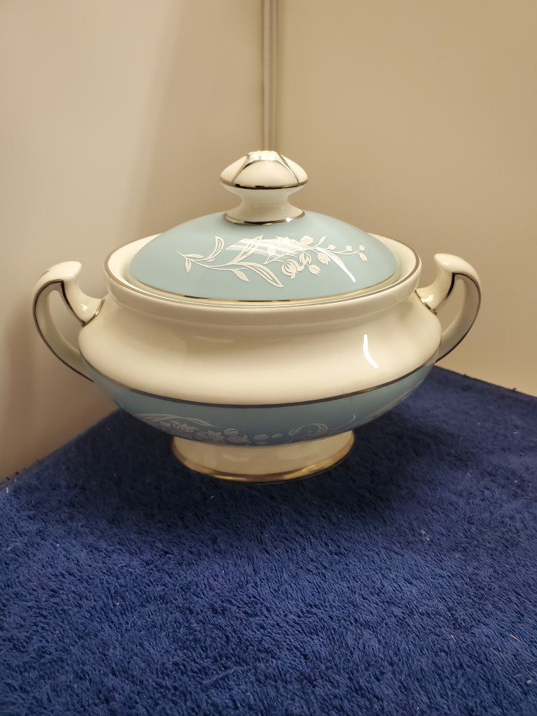 Royal Doulton Alexandria Creamer & Sugar Bowl with Lid