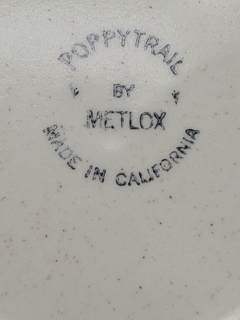 Metlox - Poppytrail - Vernon Provincial Fruit Green Creamer & Sugar Bowl with Lid LK