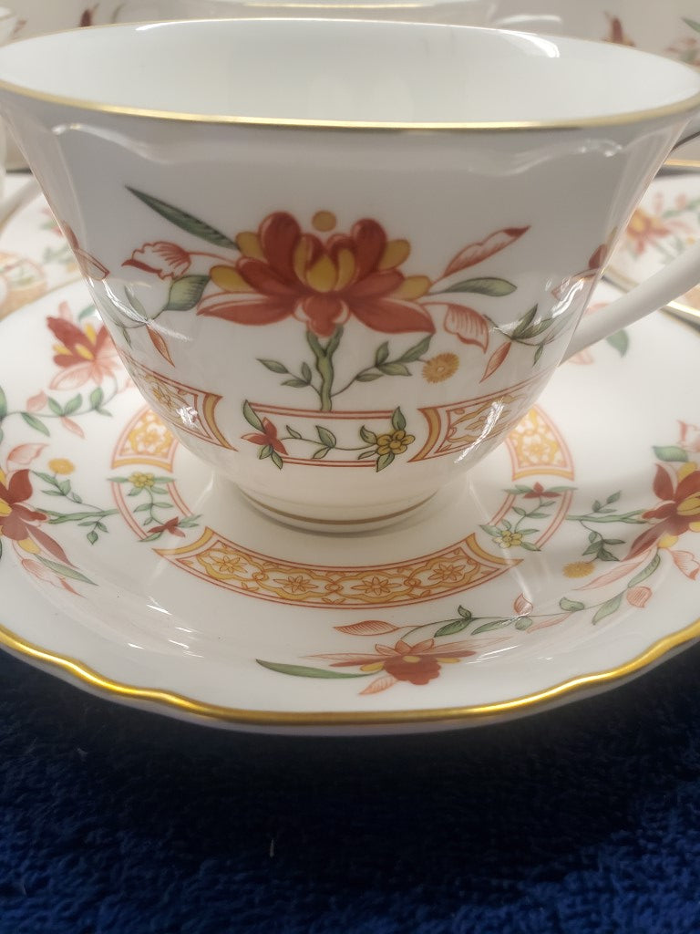 Set of 5 Royal Worcester Chamberlain Cup & Saucer Sets LK