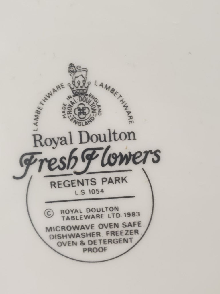 Set of 3 Royal Doulton Regents Park Dinner Plates LK