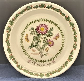 Set of 2 Portmeirion Botanic Garden Christmas 1995 Plates (Flower Chrysanthemum)
