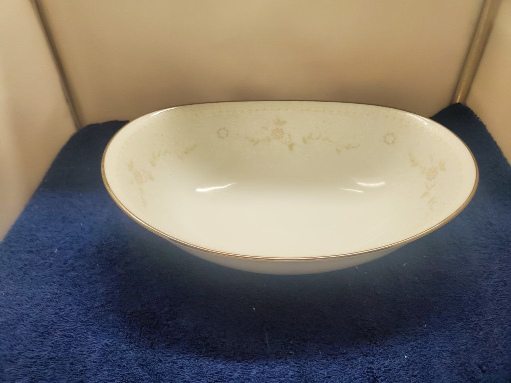 Noritake Temptation Oval Vegetable Bowl LK