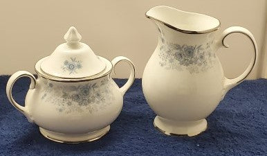 Gorham Trevianne Creamer & Sugar Bowl with Lid Set LK