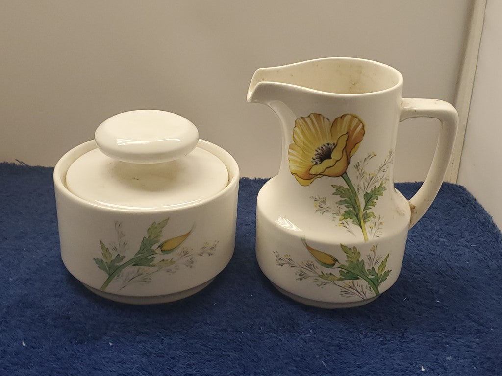 Noritake Buttercup Creamer & Sugar Bowl with Lid LK