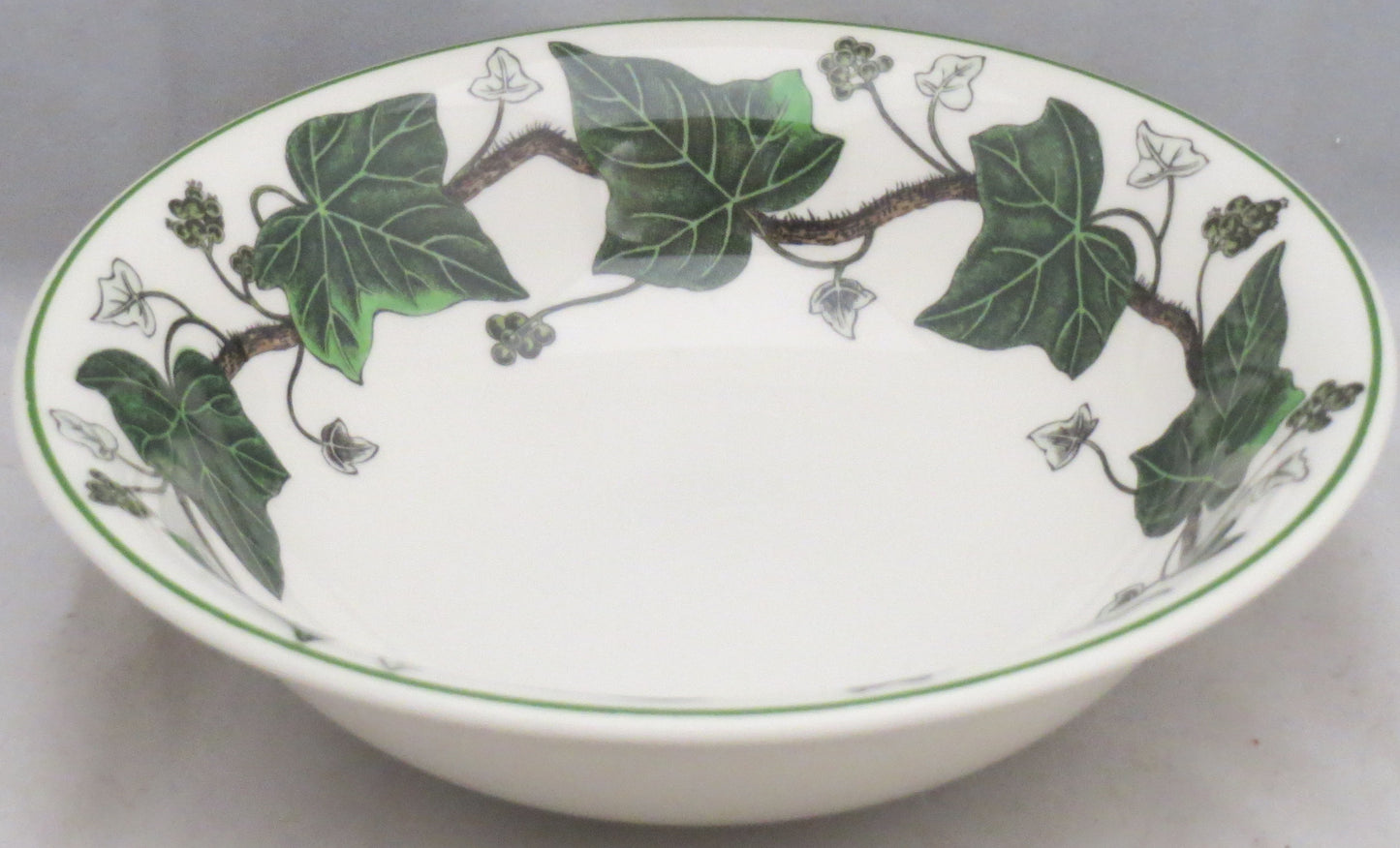 Set of 4 Wedgwood Napoleon Ivy Coupe Cereal Bowls