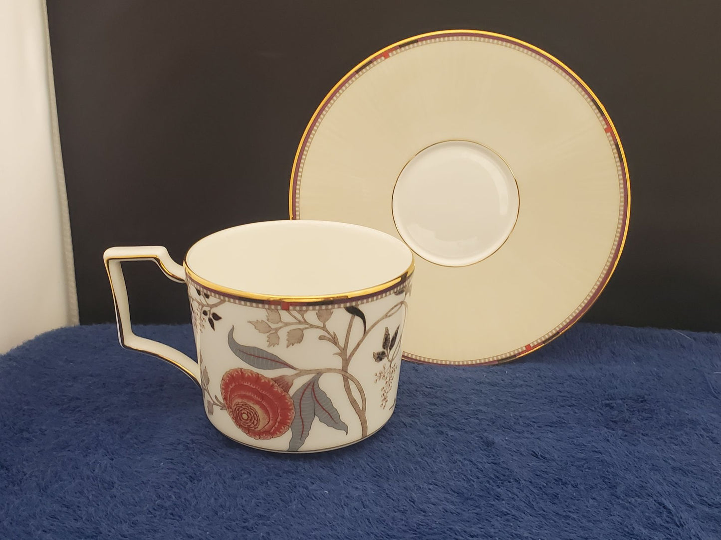 Set of 4 Wedgwood Pashmina Cup & Saucer Sets