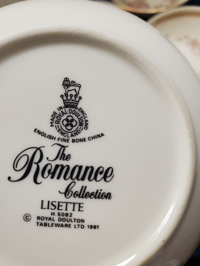 Set of 6 Royal Doulton Lisette Fruit Bowls LK
