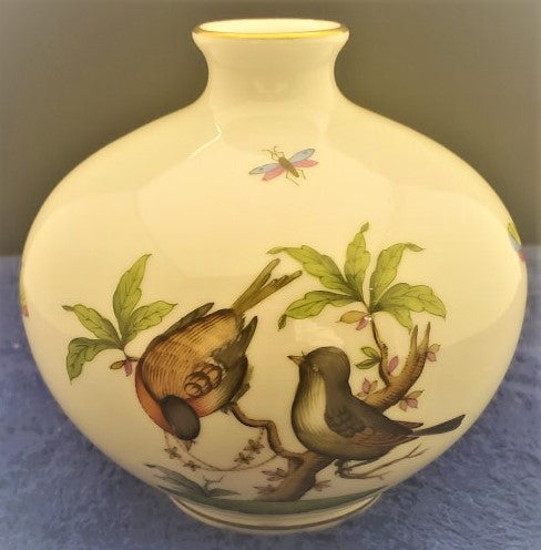 Herend Rothschild Bird (RO) 4" Vase (7088)