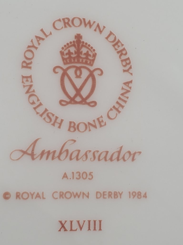 Royal Crown Derby Ambassador Dinner Plate LK