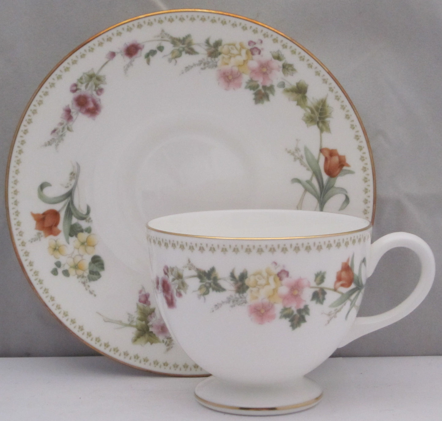 Set of 4 Wedgwood Mirabelle Footed Cup & Saucer Sets