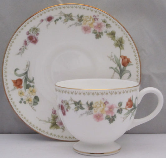 Set of 4 Wedgwood Mirabelle Footed Cup & Saucer Sets