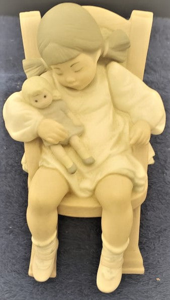Lladro Figurine Naptime (5448) Matte
