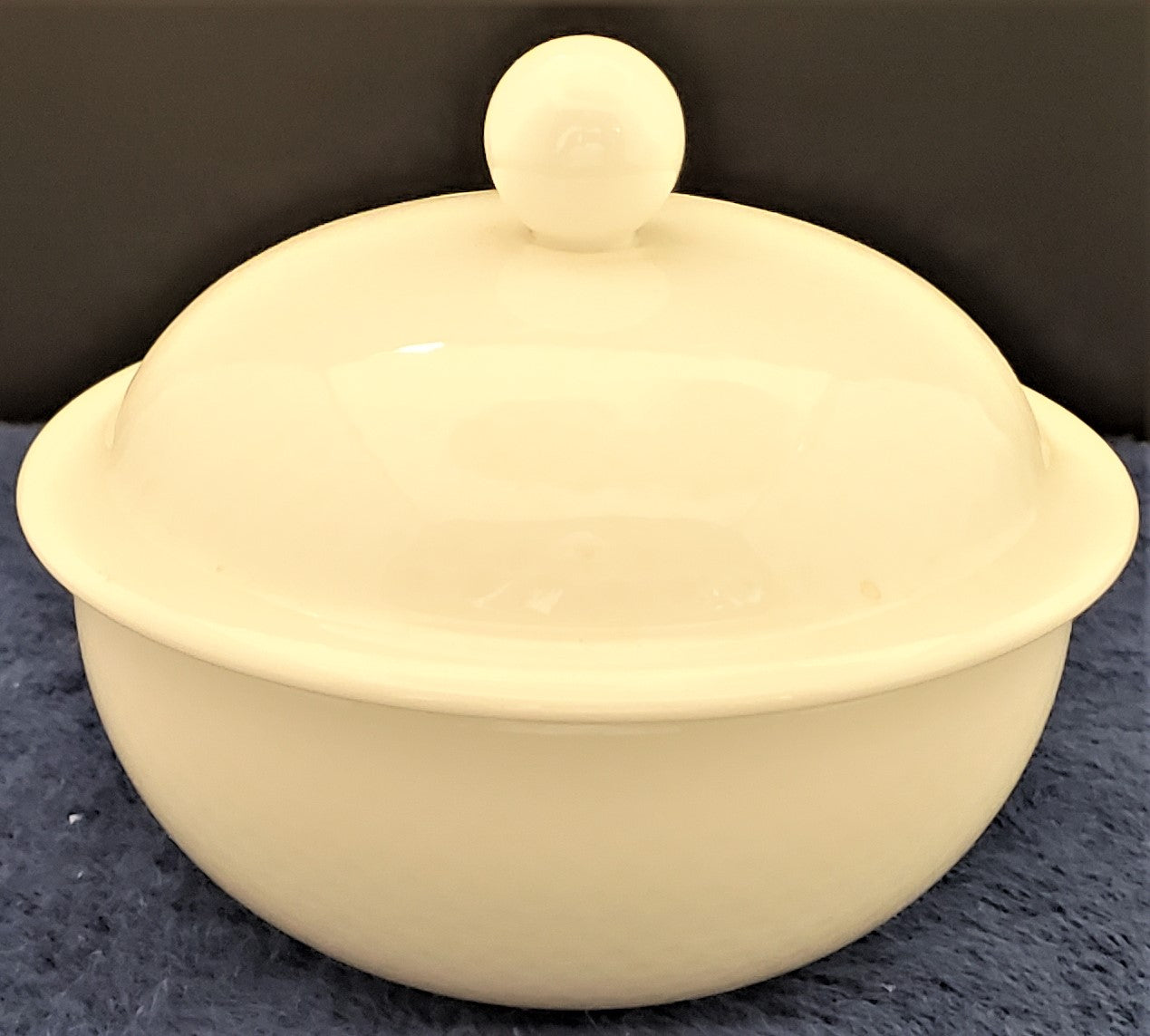 Villeroy & Boch Tipo White Sugar Bowl with Lid