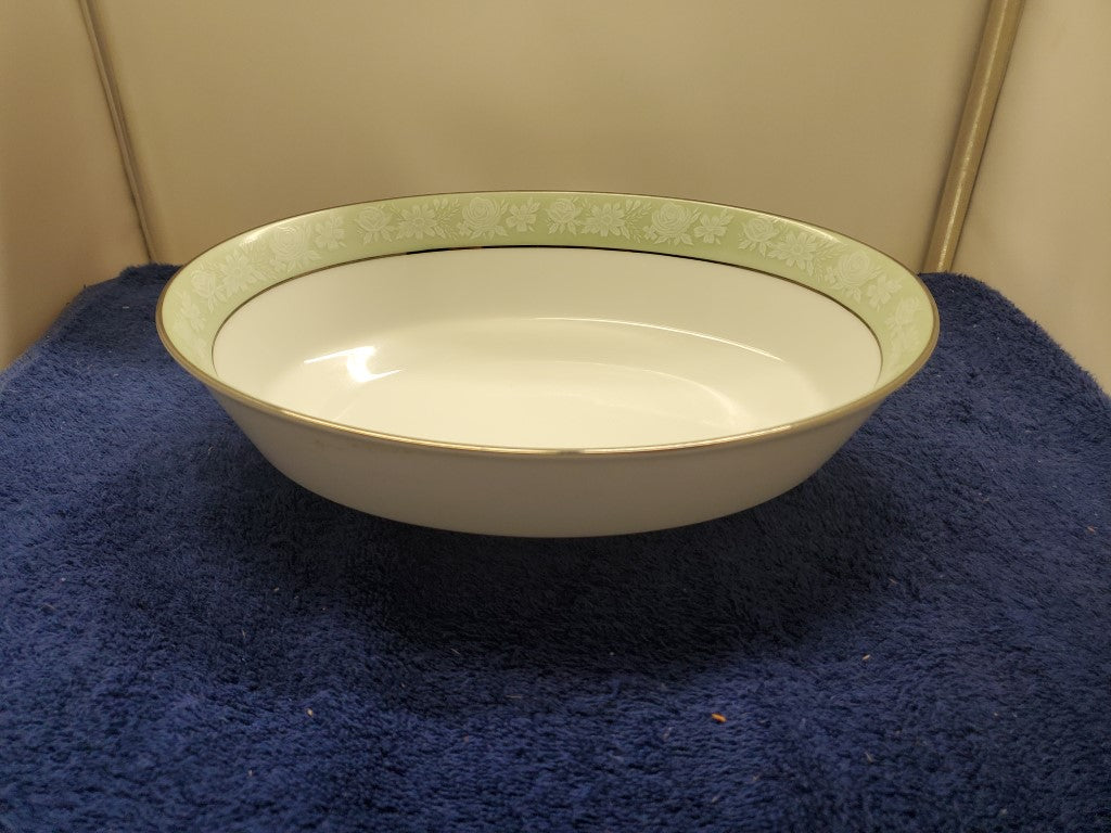 Noritake Vienne 9" Oval Vegetable Bowl LK