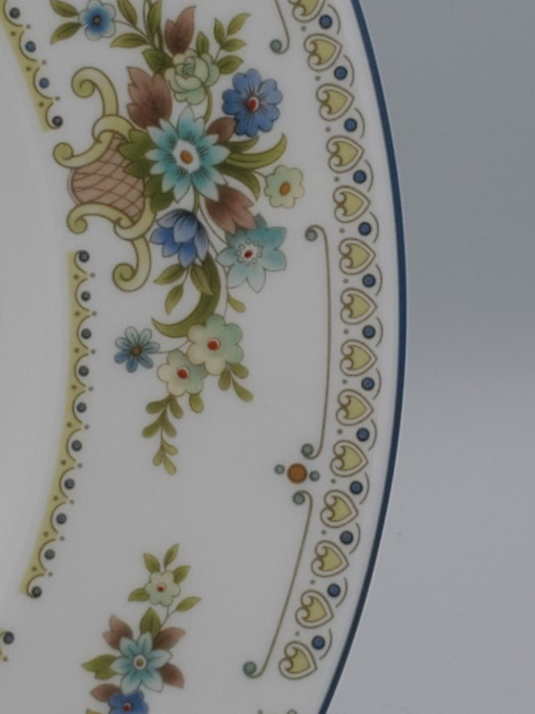 Set of 4 Wedgwood Petersham Dinner Plates LK
