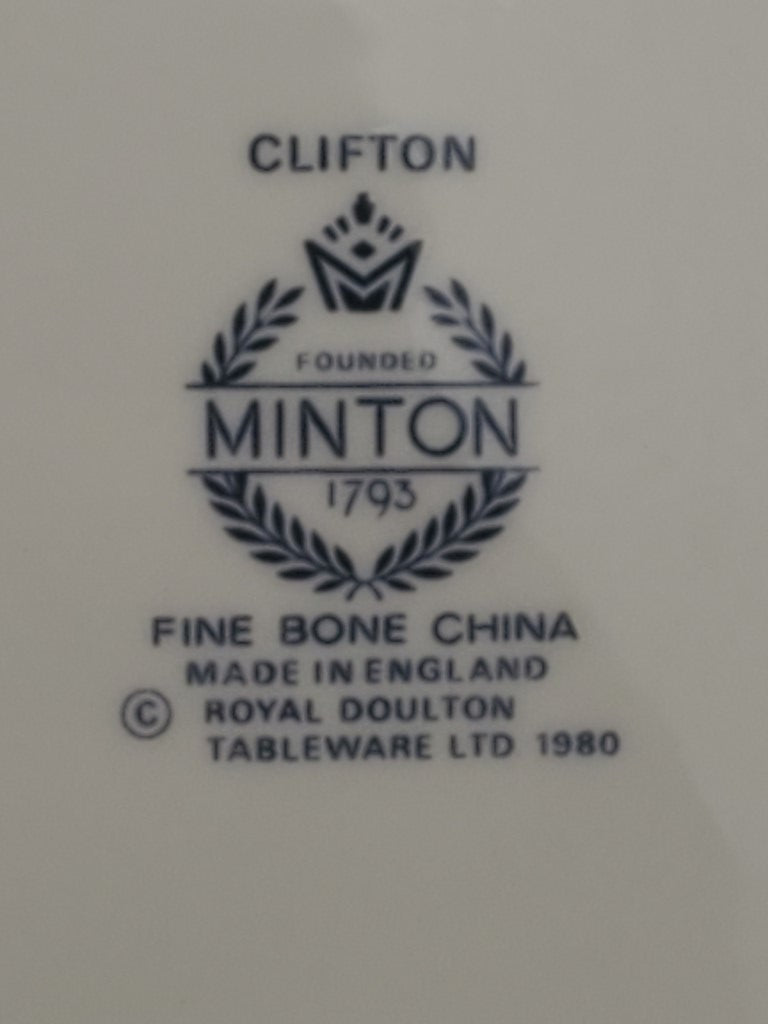 Set of 7 Minton Clifton Dinner Plates LK