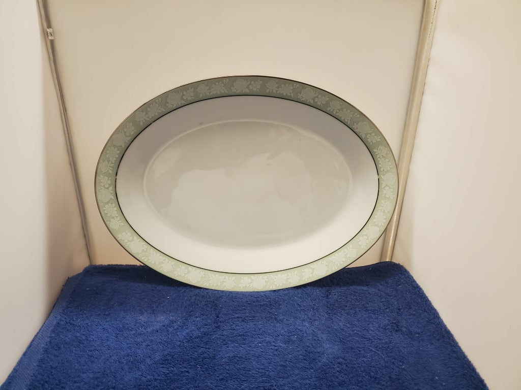 Noritake Vienne 14" Oval Serving Platter LK