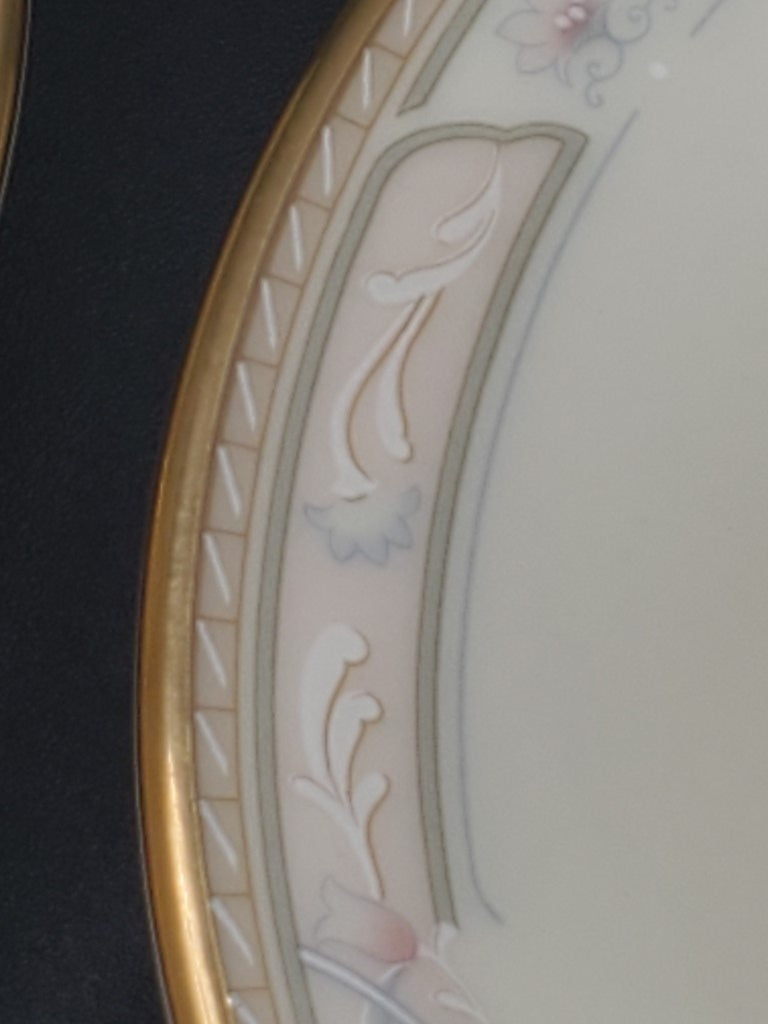 Set of 4 Lenox Bellaire Cup & Saucer Sets LK