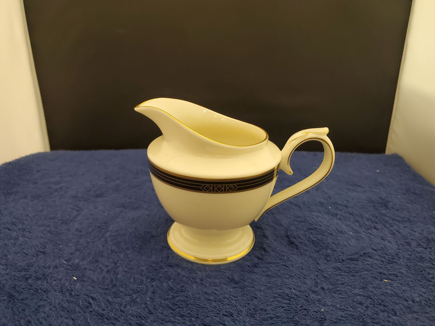 Lenox Langdon Gate Creamer & Sugar Bowl with Lid Set