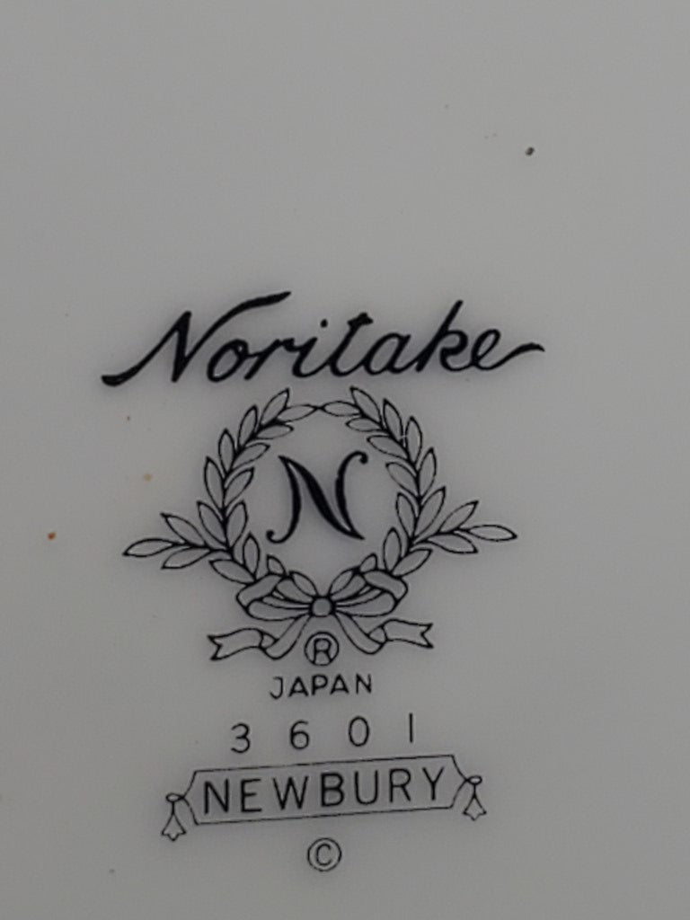 Set of 5 Noritake Newbury Dinner Plates LK
