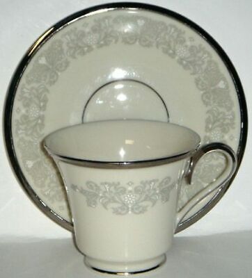 Set of 5 Lenox Snow Lily Cup & Saucers
