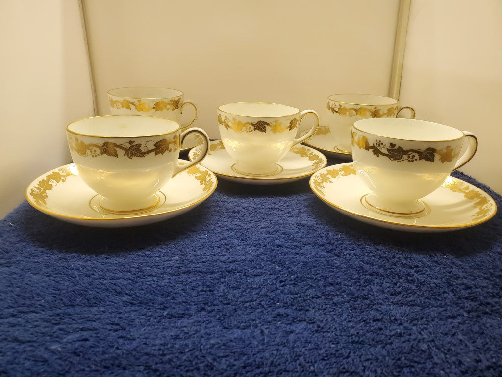 Set of 9 Wedgwood Whitehall White Rim (W4001) Cup & Saucer Sets LK