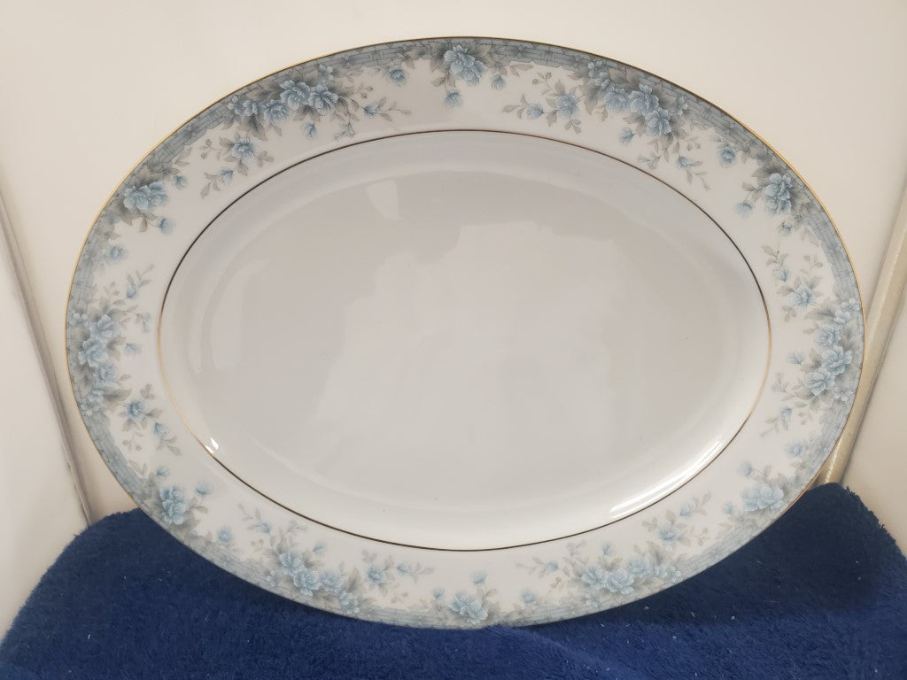 Noritake Avalon Oval Serving Platter LK