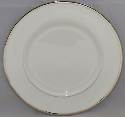 Set of 5 Wedgwood Carlyn Bread & Butter Plates