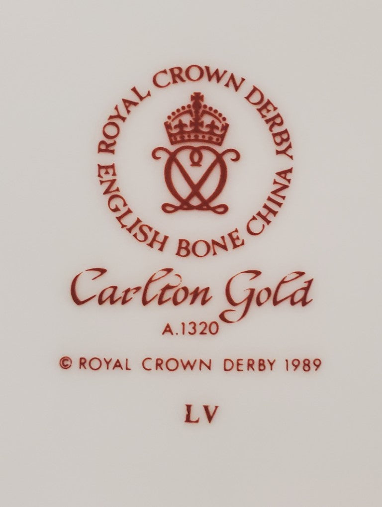 Royal Crown Derby Carlton Gold Sugar Bowl WIth Lid