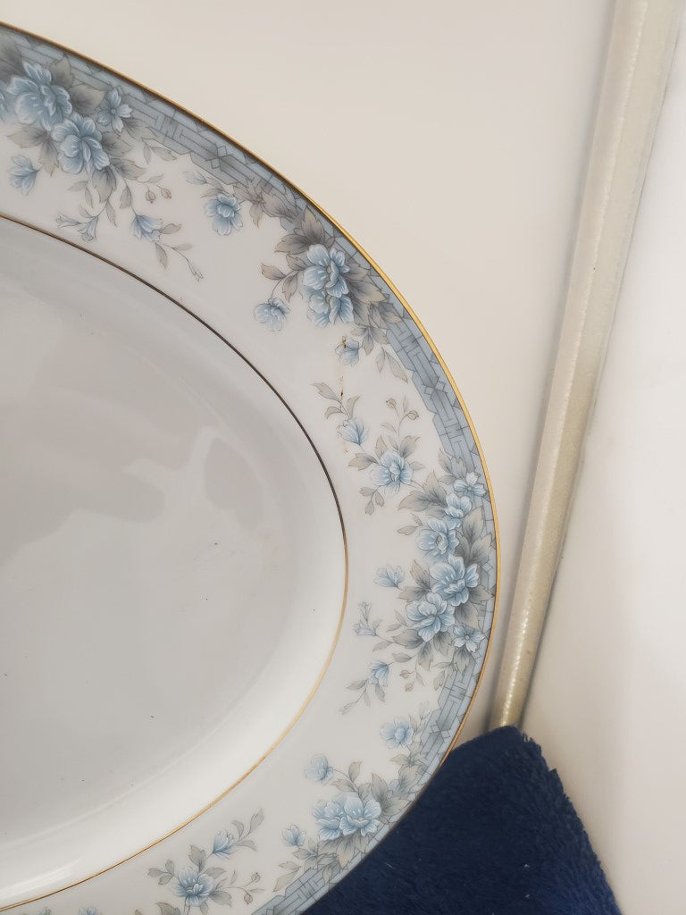 Noritake Avalon Oval Serving Platter LK