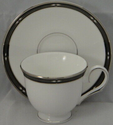 Set of 4 Lenox Diamond Solitaire Cup & Saucers