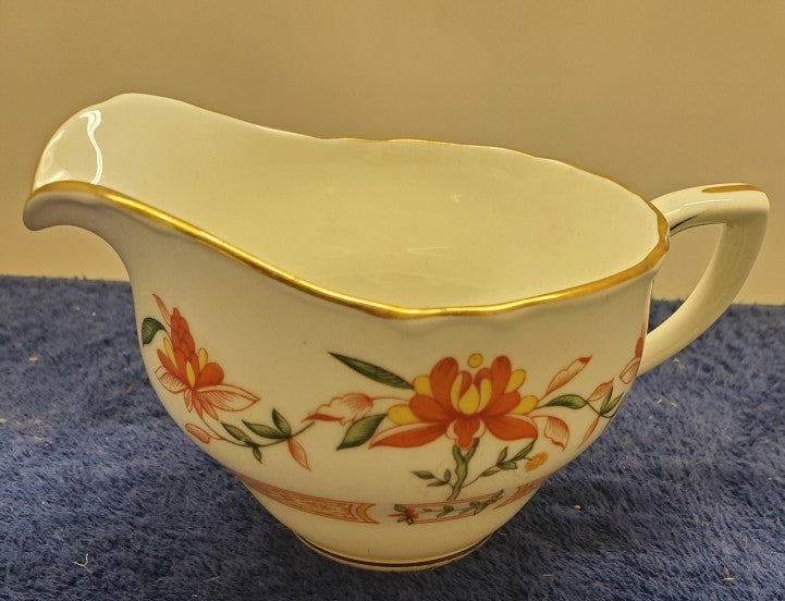 Royal Worcester Chamberlain Creamer LK