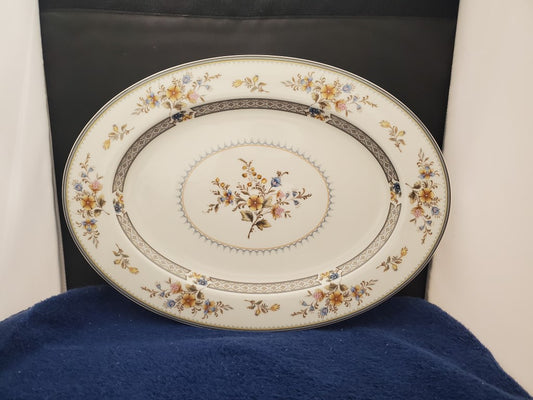 Mikasa Chippendale 14" Oval Serving Plate LK