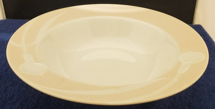 Mikasa Classic Flair Peach Round Vegetable Bowl LK