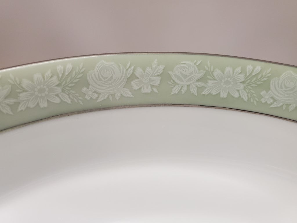Noritake Vienne 9" Oval Vegetable Bowl LK