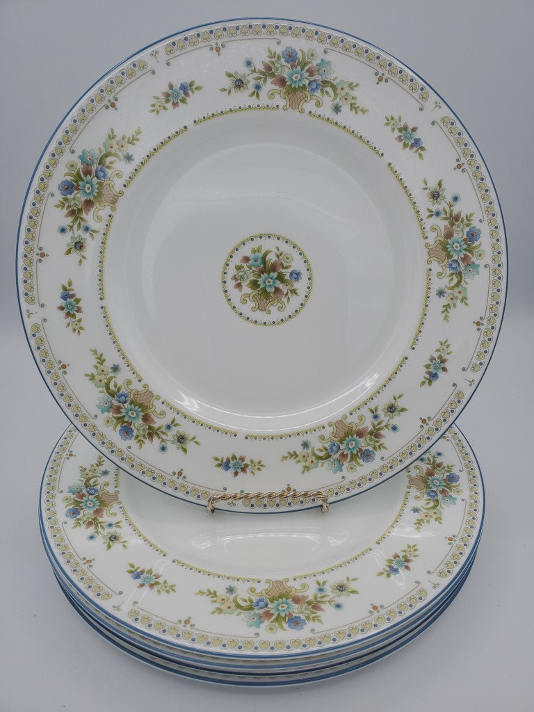 Set of 4 Wedgwood Petersham Dinner Plates LK