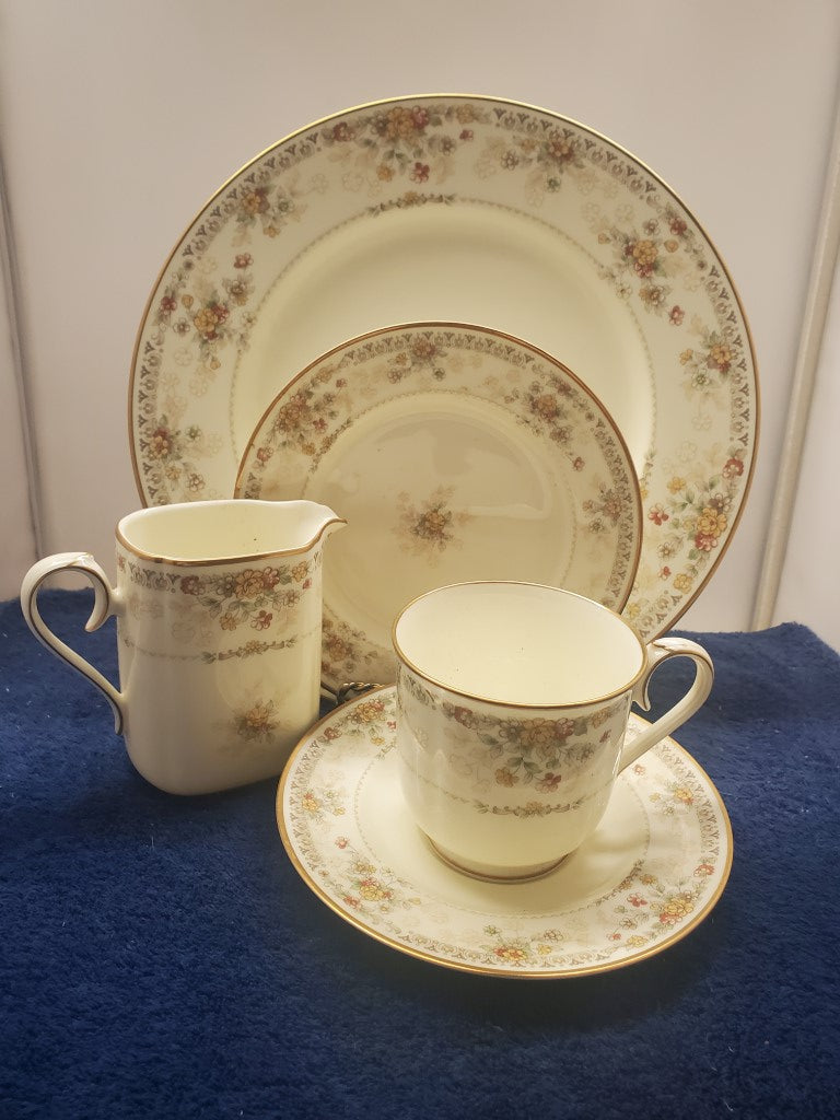 Noritake Salisbury 5 Piece Lot LK