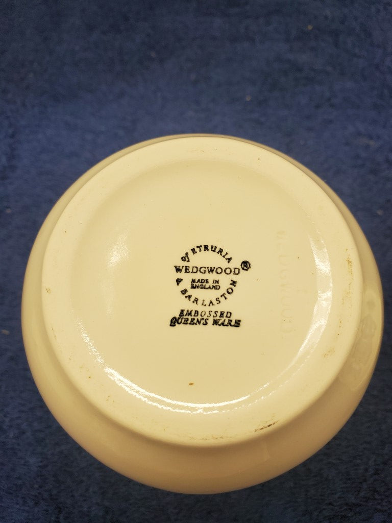 Wedgwood Lavender On Cream Color Creamer (Jug)
