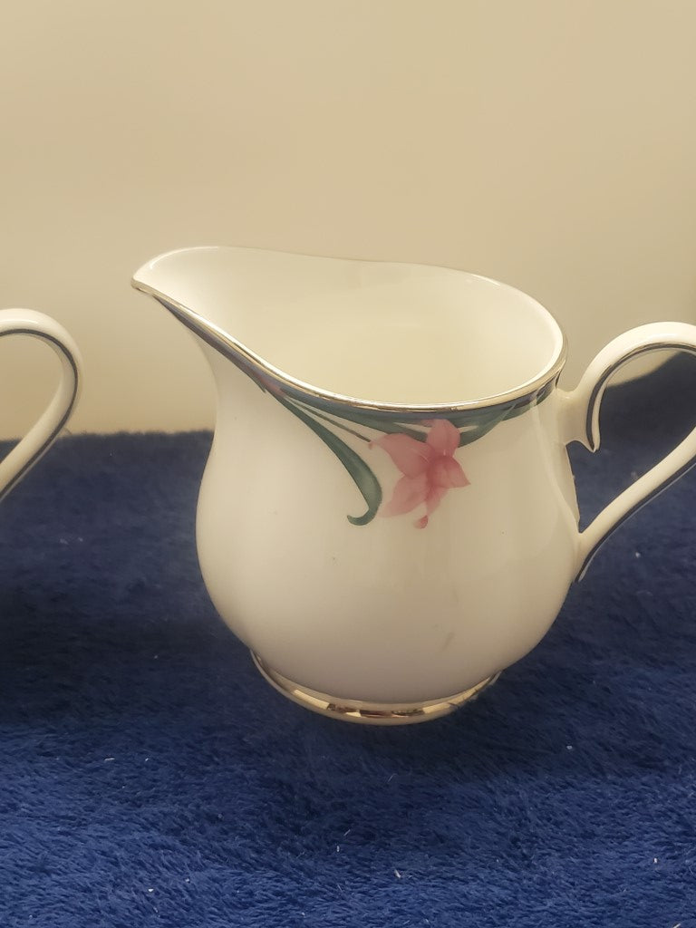 Lenox Patricia Creamer & Sugar Bowl with Lid LK