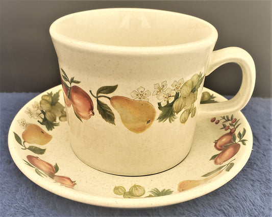 Set of 7 Wedgwood Quince Cups & Saucers