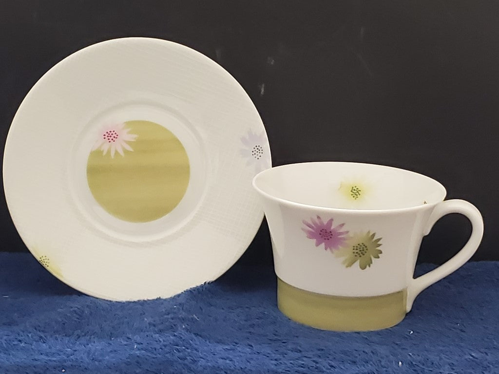 Set of 5 Bernardaud Flirt Cup & Saucer Sets