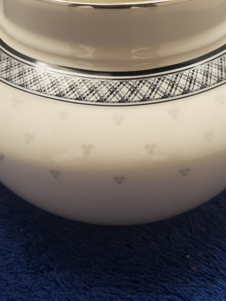Royal Doulton Burlington Sugar Bowl with Lid LK