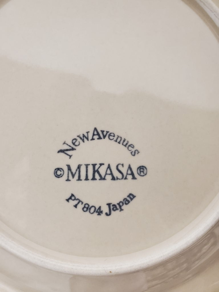Set of 9 Mikasa Free Spirit Dinner Plates LK