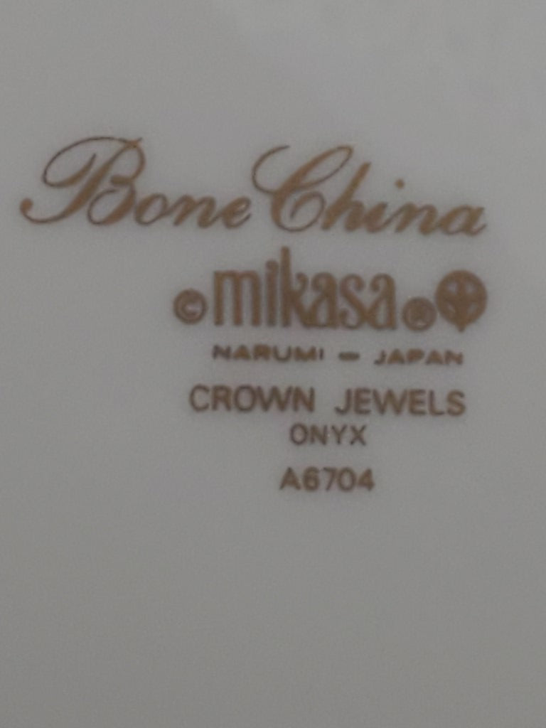 Set of 4 Mikasa Crown Jewels Onyx Cup & Saucer Sets LK