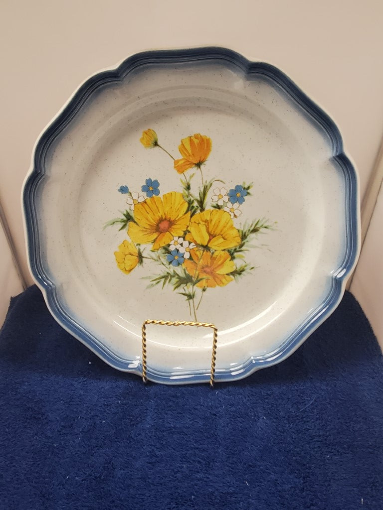Set of 2 Mikasa Country Club Charger/Chop Plates